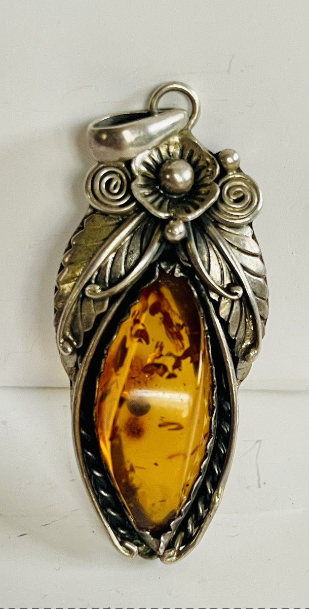 Silver And Amber Pendant -photo-4